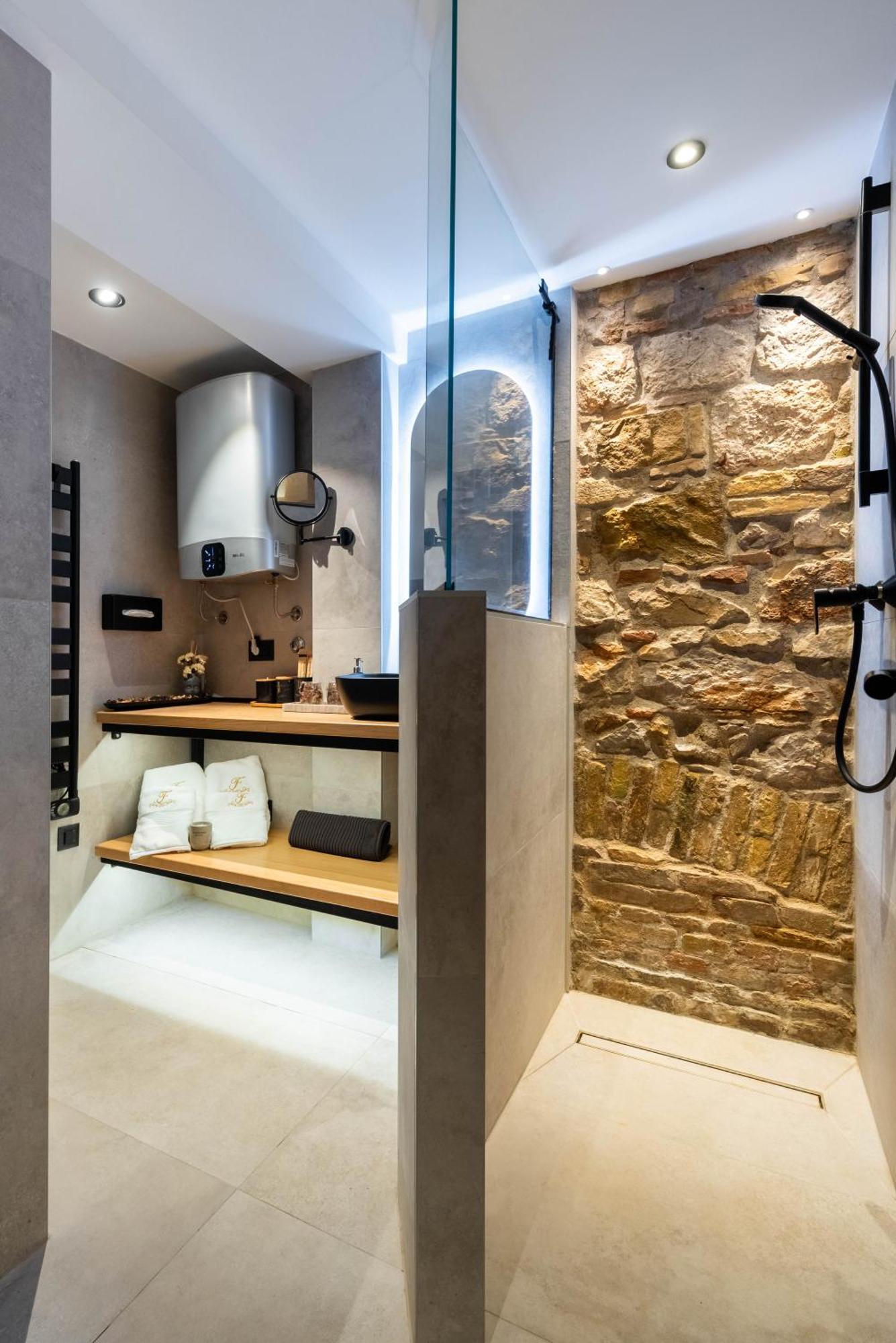 Freja- Luxury Studio Apartment Old Town Zadar Center Luaran gambar