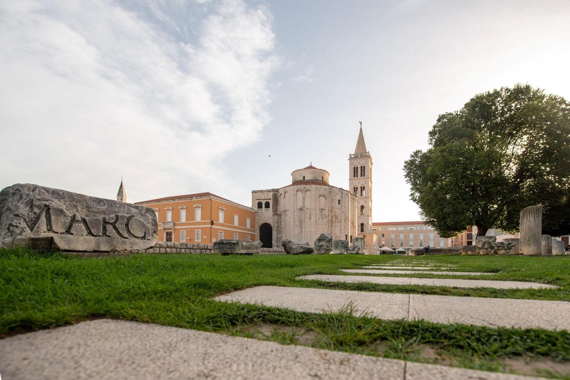 Freja- Luxury Studio Apartment Old Town Zadar Center Luaran gambar